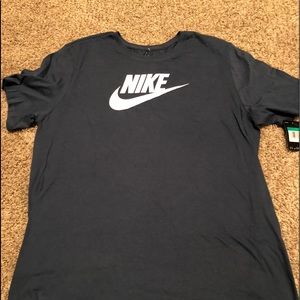 Nike T-shirt